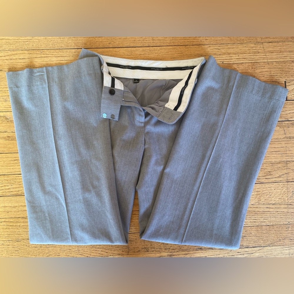 NWOT Ann Taylor Light Grey Flare Leg Mid Rise Trousers